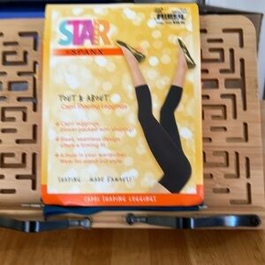 SPANX Size S (2/4) Navy Dive Capri Shaping Leggings